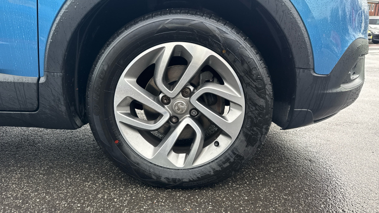 Vauxhall Crossland X 1.2T [110] Tech Line Nav 5dr [Start Stop] Auto Petrol Hatchback